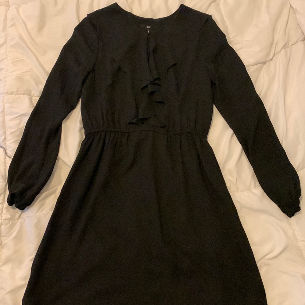 H&M black dress. Women’s size 4